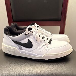 New Nike Men's Full Force Low Classic‎ White and Black Sneakers Size 9 1/2